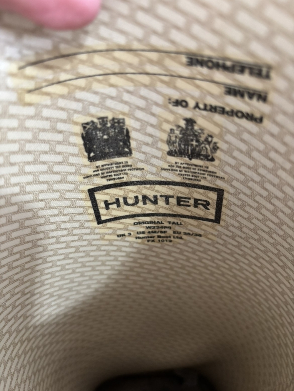 Hunter Tall Rain Boot With Beige Patterned Lining - Picture 6 of 6